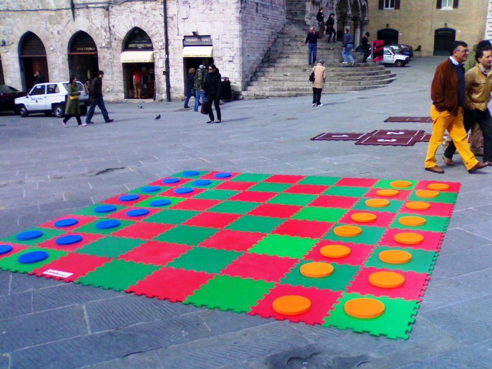 Superficie atraumatica per attività ludiche