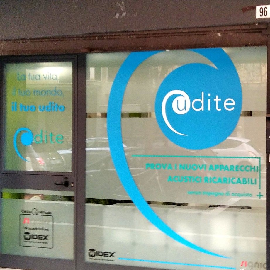 Vetrofania personalizzata per farmacia