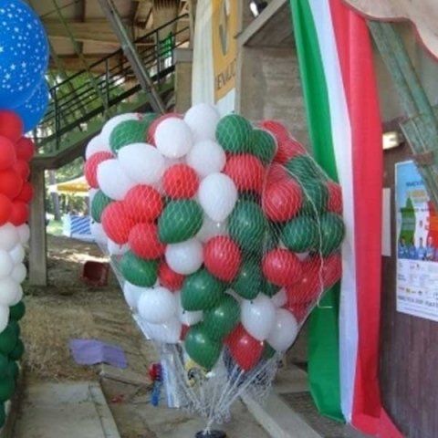 Scenografie con palloncini per locali pubblici e feste private