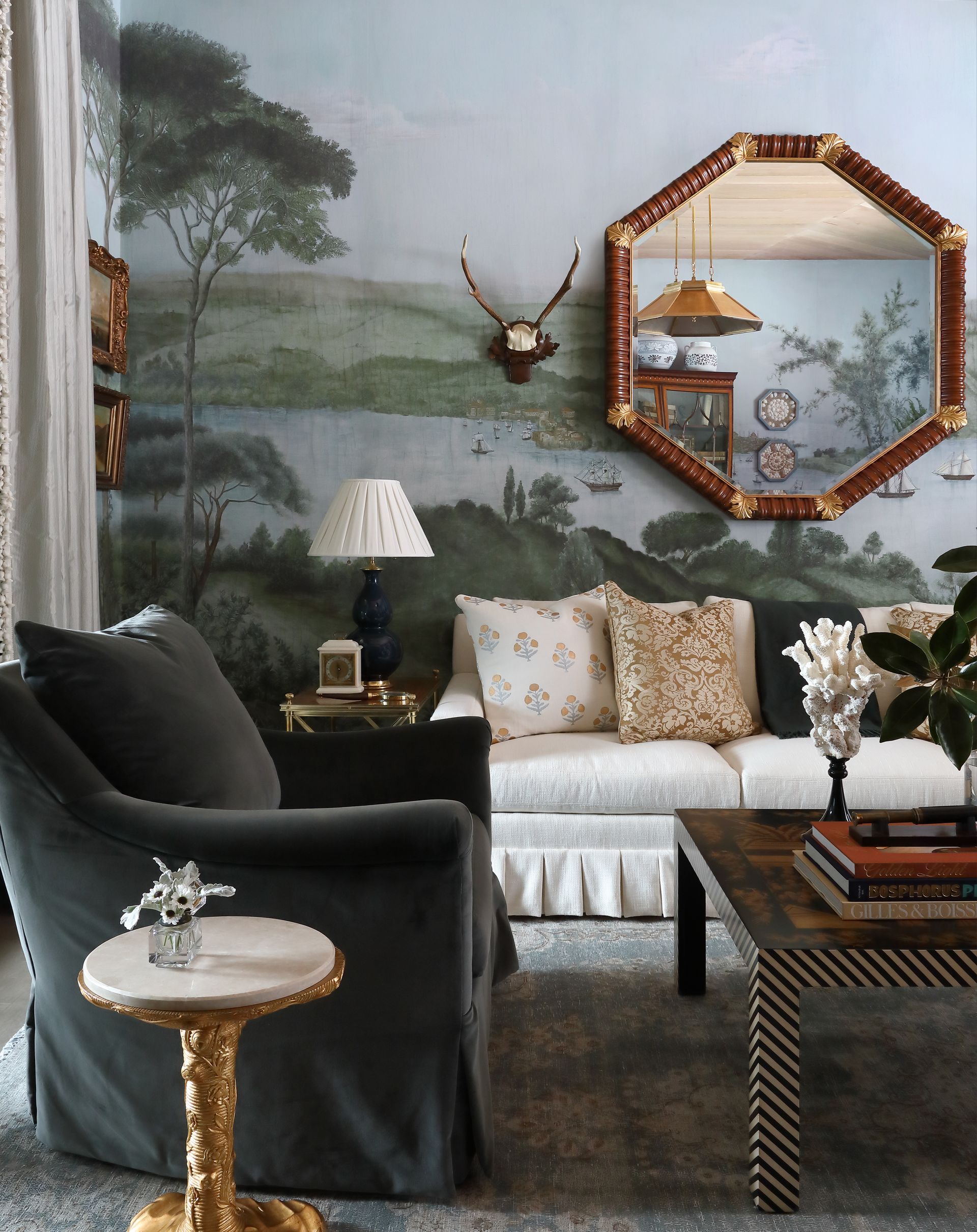 Luxury Living Room Furniture in Atlanta, Georgia