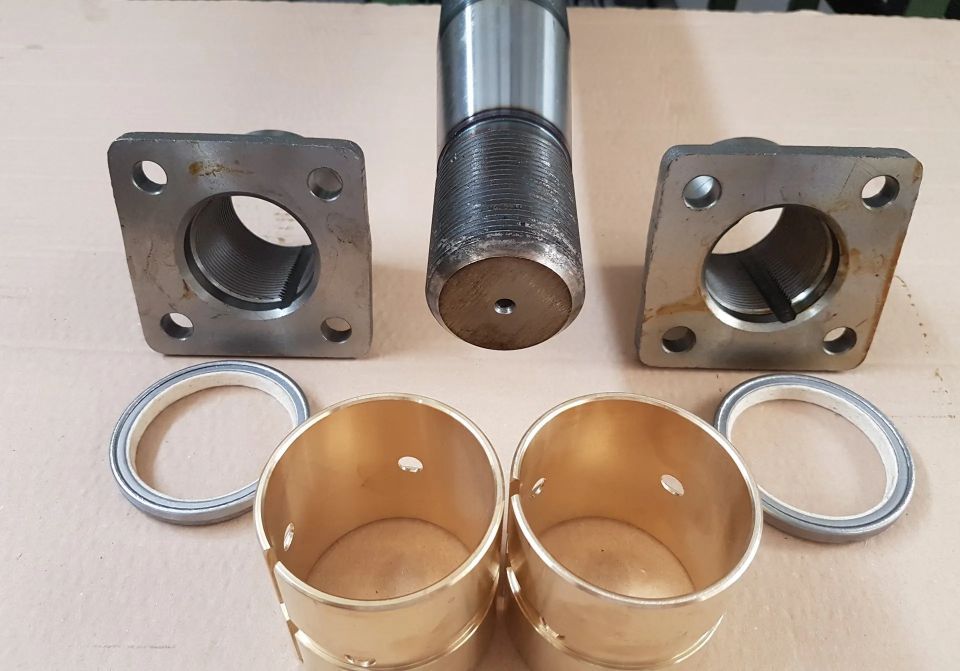 Accessori metallici per macchine agricole