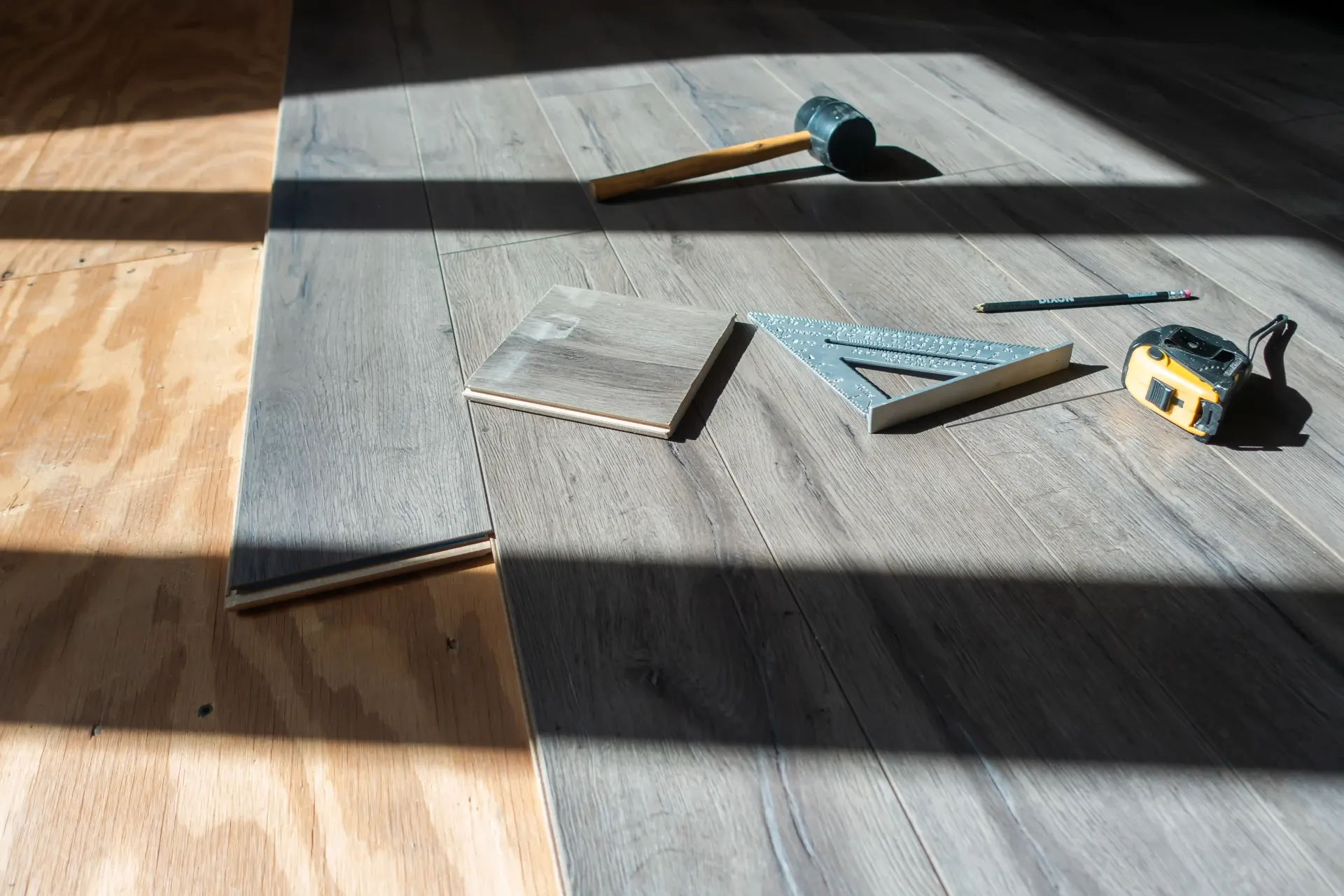 Installing fresh laminate flooring in Bowling Green KY