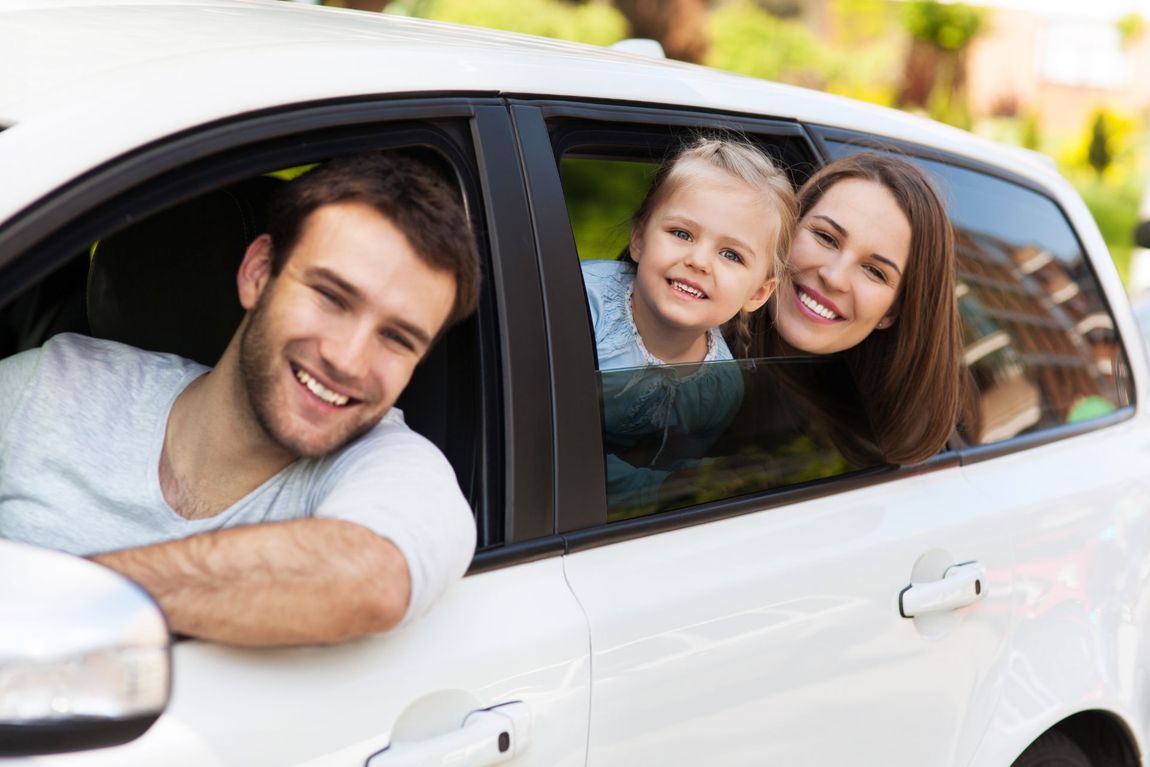 Noleggio di vetture familiari con o senza conducente
