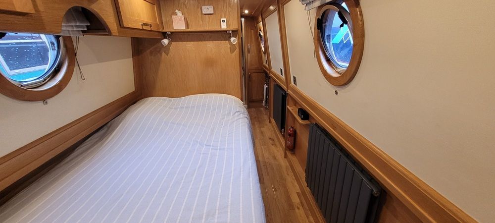 Bedroom view to stern