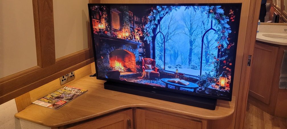LG TV and Bose soundbar