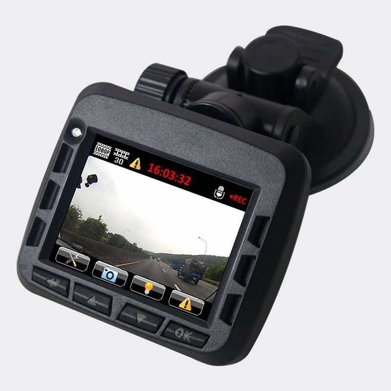 帶有鏡頭和“HDR Full HD”文字的黑色儀錶板相機。