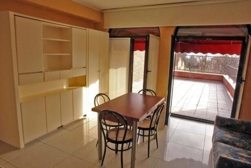 Sala da pranzo di un bilocale