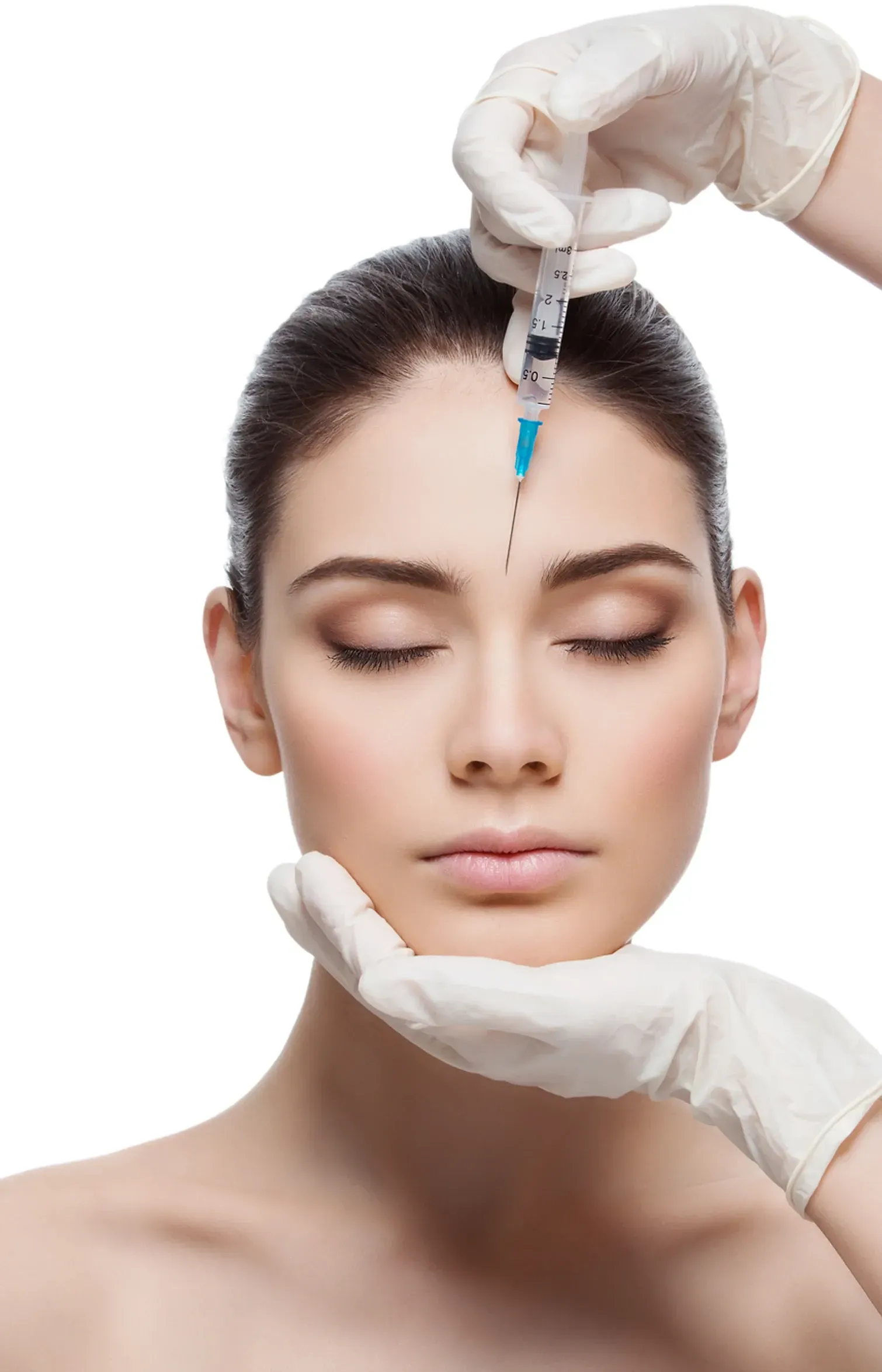 A woman is getting a botox injection in her forehead.