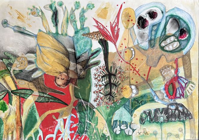 Abstract kunstwerk met gezichten, figuren en bladeren in groen, rood, geel en blauw.