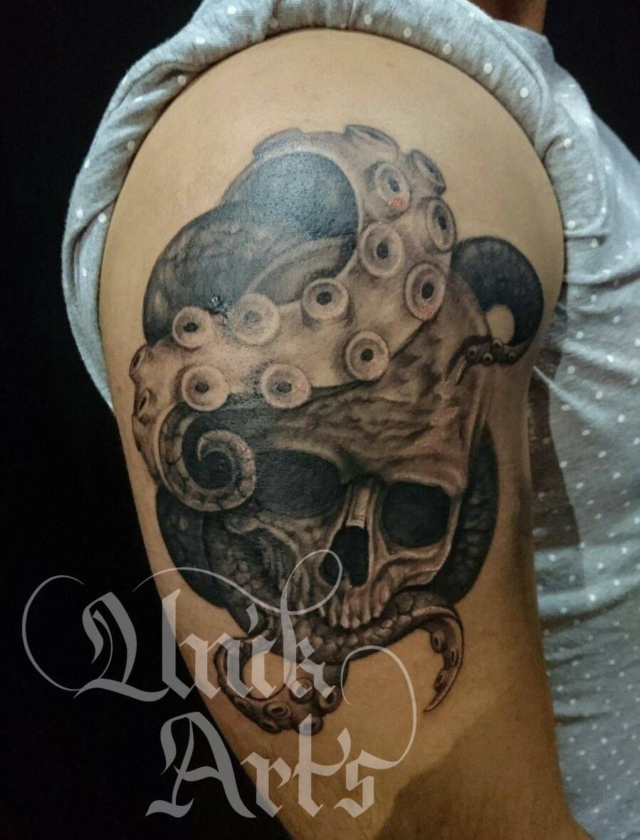 Totenkopftattoo Frankfurt