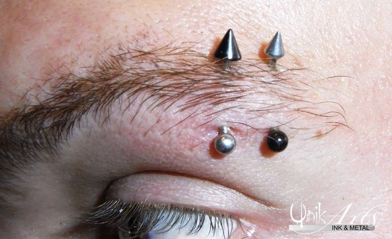 Augenbrauenpiercing Frankfurt
