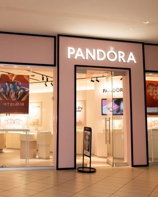 PANDORA centrico guayama