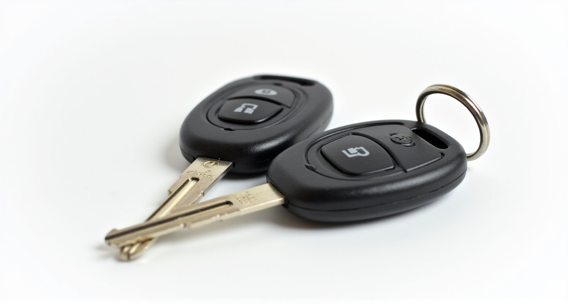 Picture of two replaced car keys