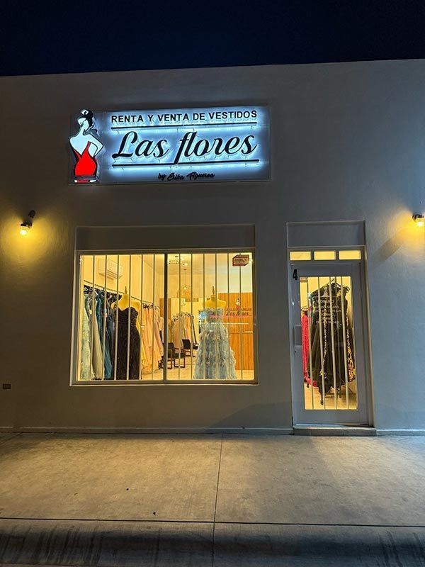 RENTA Y VENTA DE VESTIDOS LAS FLORES