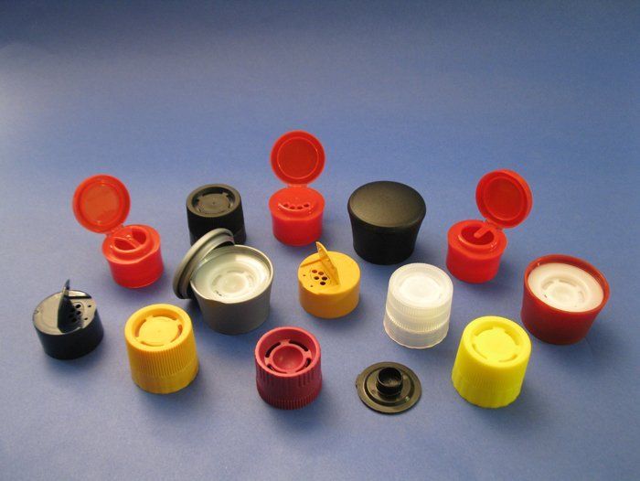caps and lids for containers of spices
