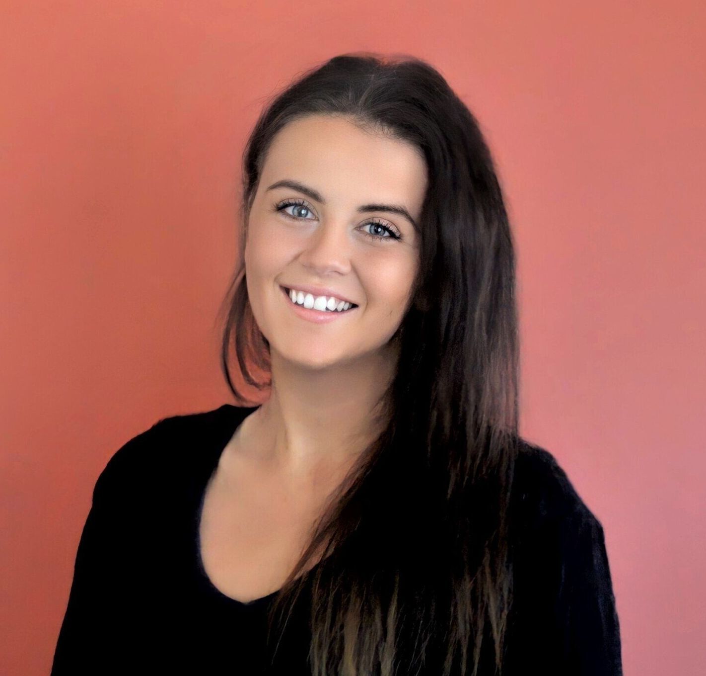 Executive Assistant Montanna M.