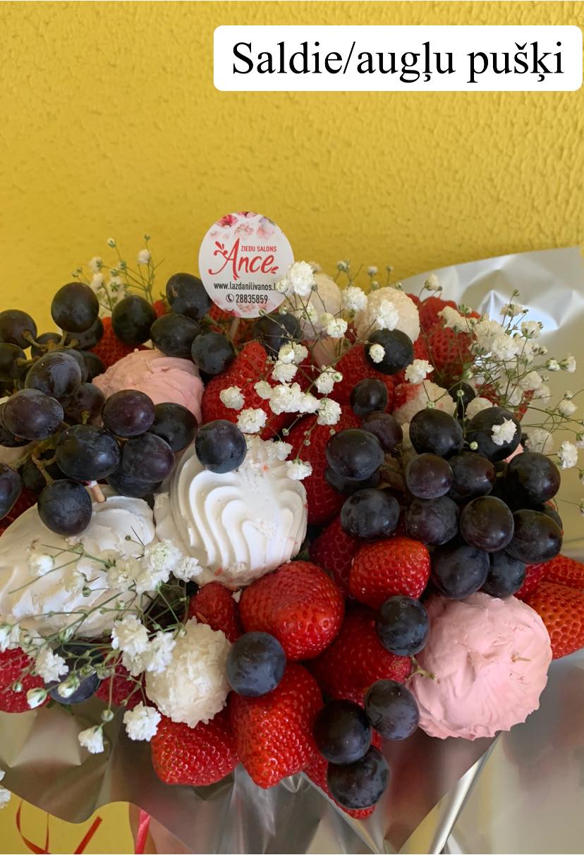 ziedu kastes, konfekšu pušķi, dāvanu saiņošana