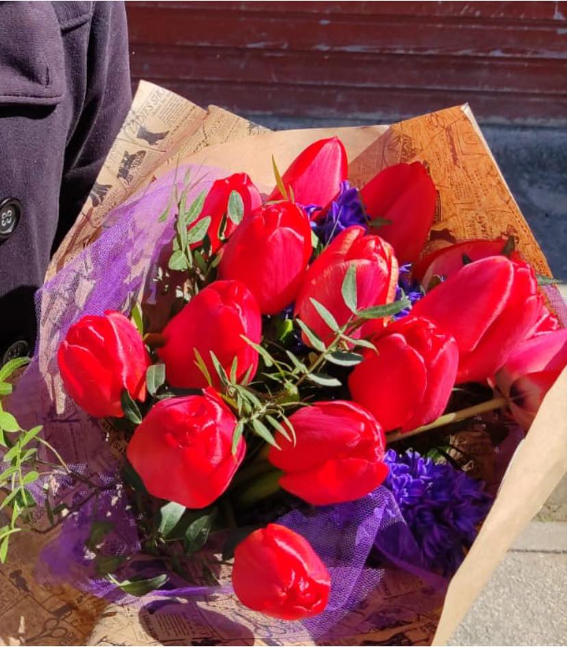 Ziedu kompozīcijas bērēm, ziedi bērēm,Ziedu pušķi kāzām, ziedi kāzām,līgavu pušķi Līvānos,Ziedu pušķi dažādiem gadījumiem,ziedu pušķi,sia