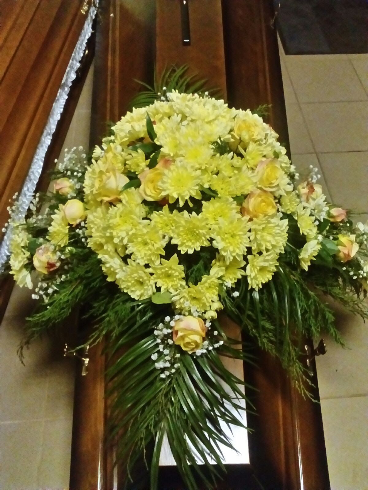 bēres, izvadīšanas ceremonija, bēru vainags, pasūtīt bēru vainagu