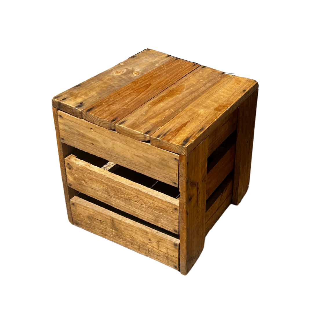 Pallett Picnic Stool — Wedding & Event Hire In Goonellabah, NSW