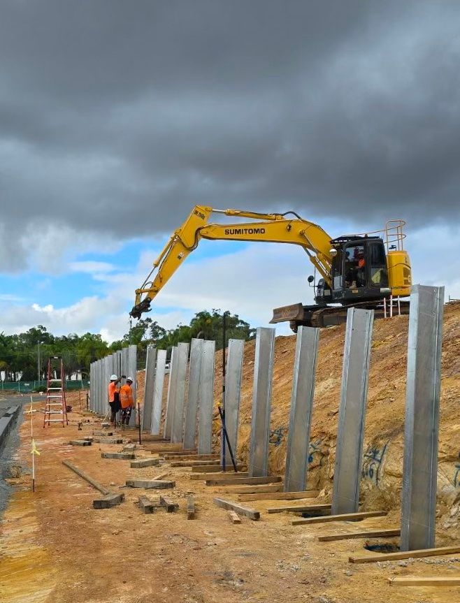 long reach excavator hire gold coast