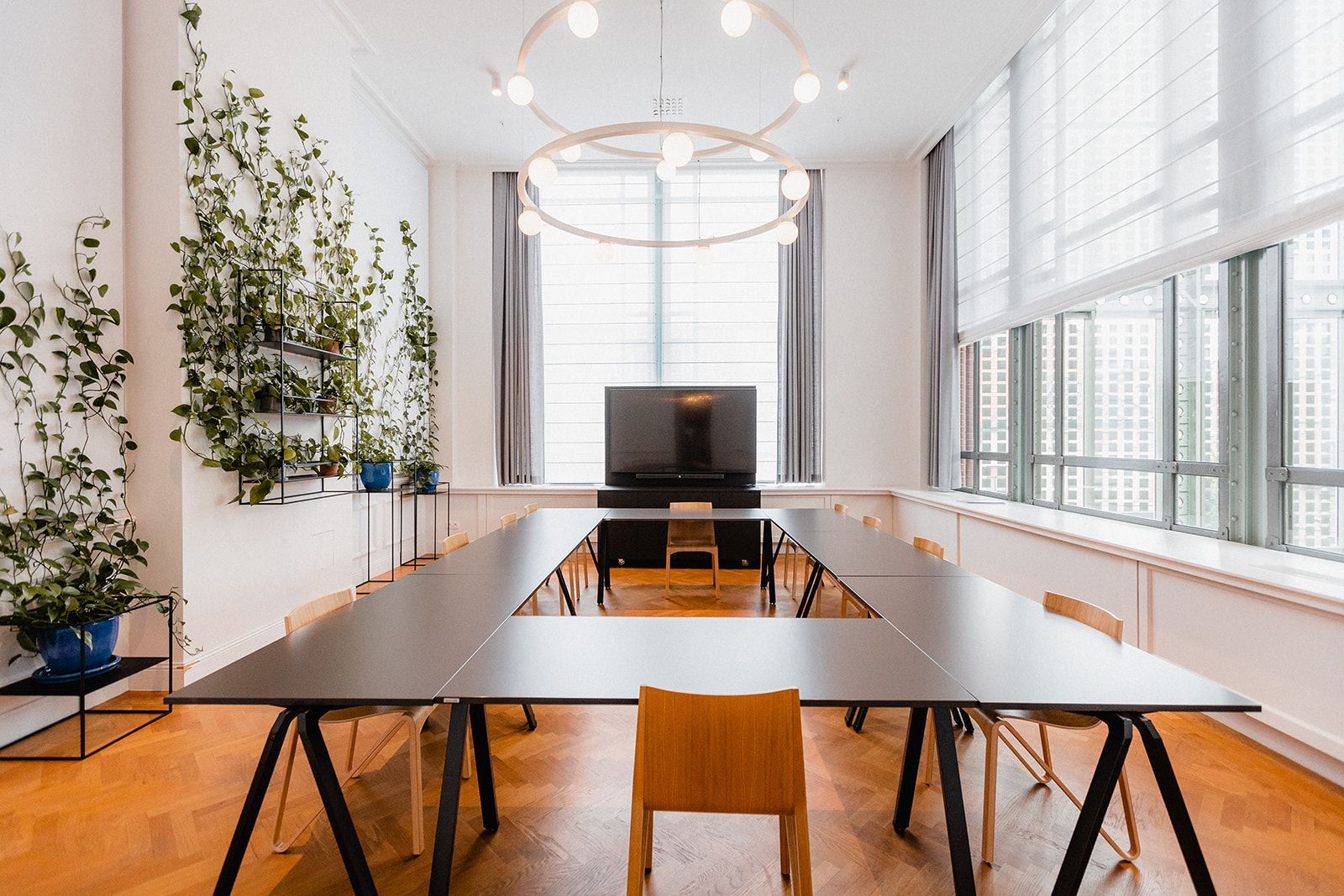 BIORGANIC - traiteur événementiel gastronomique 100% Bio à Bruxelles-ville, pour Hôte de la Poste qui offre un service flexible, réactif et personnalisé pour que vos événements se déroulent sans heurts