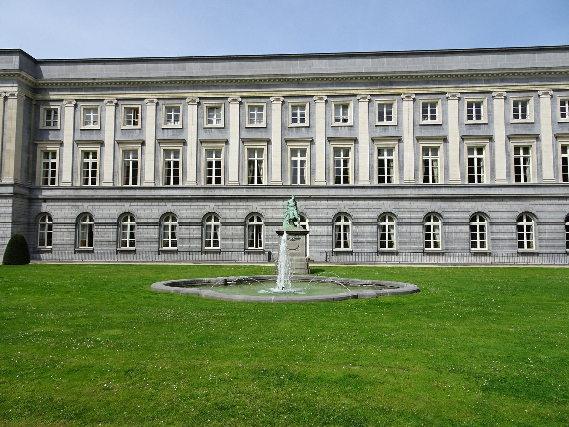 Salle à louer à Bruxelles pour vos évènements professionnels- Palais des Académies - salle à louer à Bruxelles avec traiteur bio, biorganic