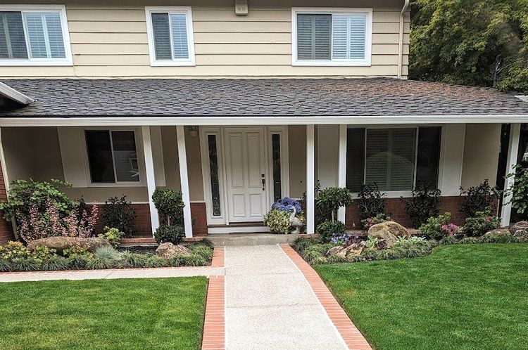 Castro Valley front entryway landscaping