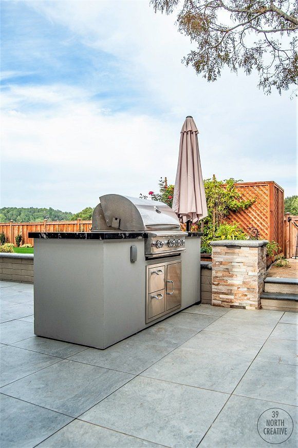 Dubin paver patio w/ custom BBQ island