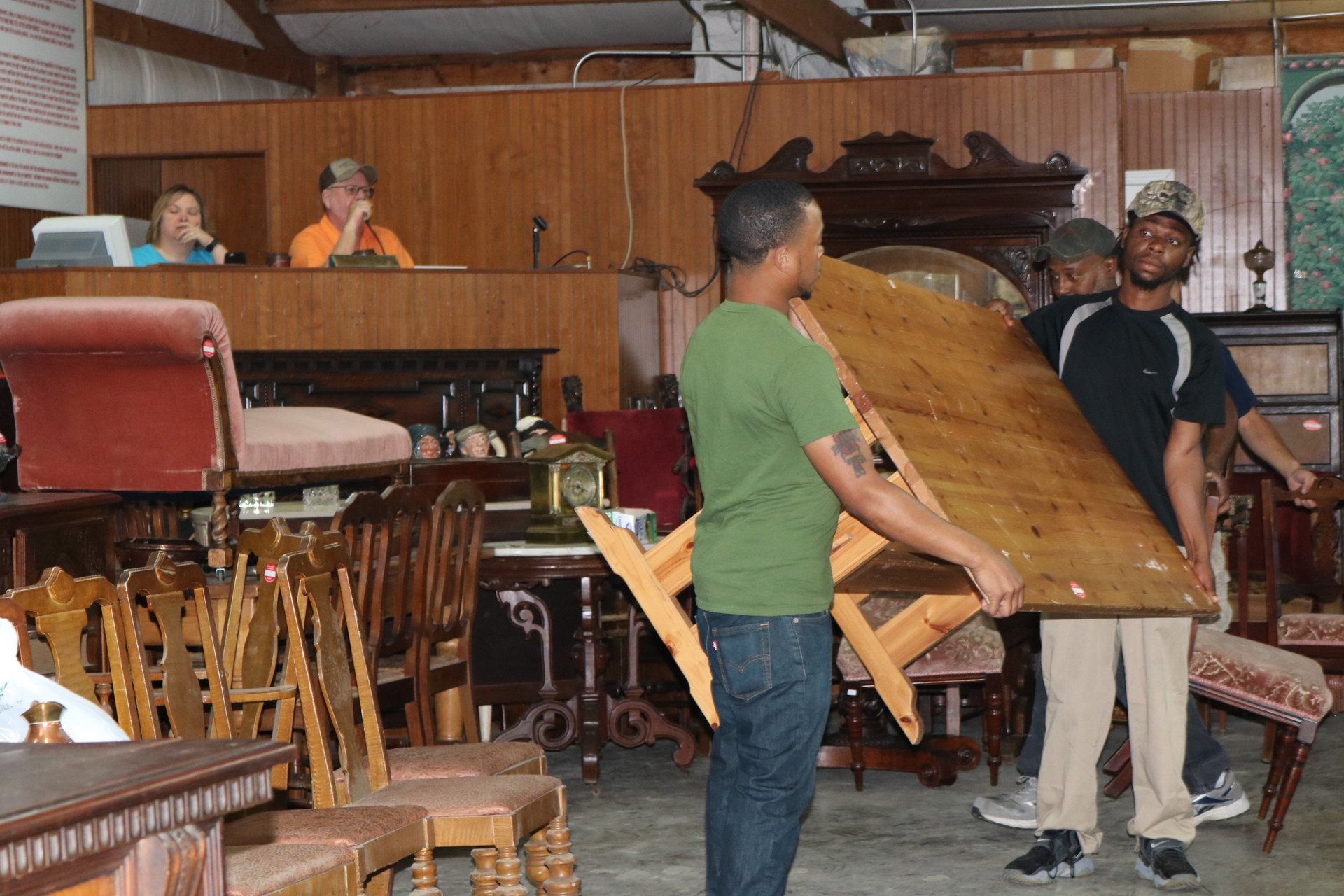antique furniture auctions in central ar