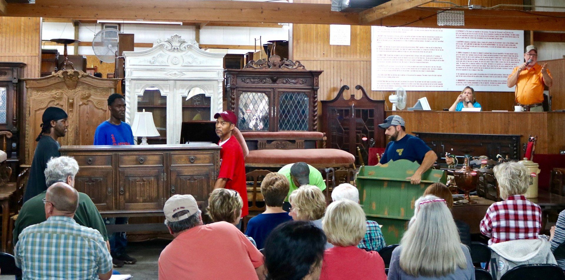 furniture auctions in central ar