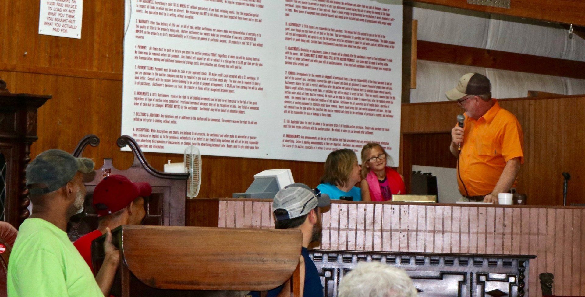 furniture auction in arkansas