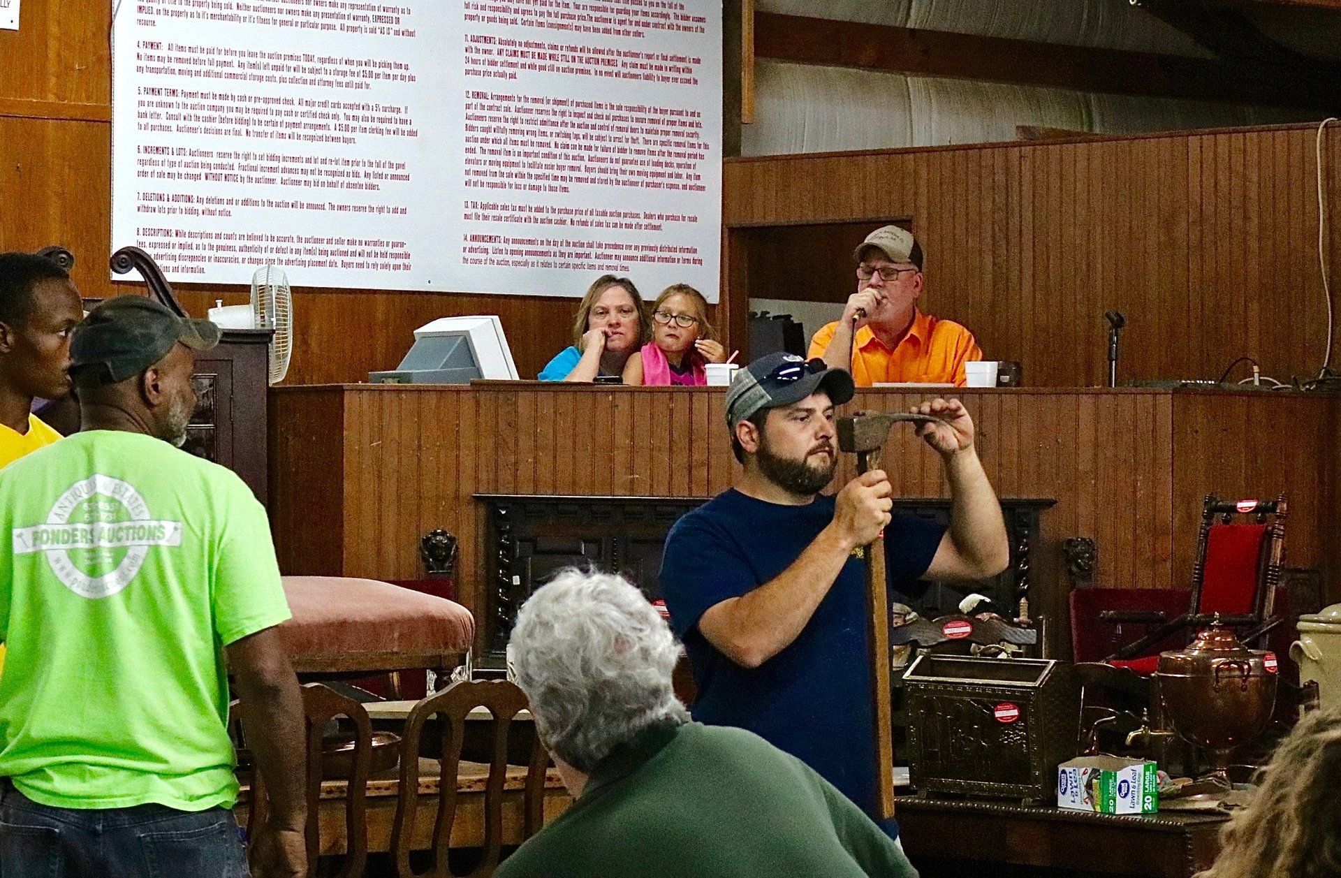 antique auction in central ar