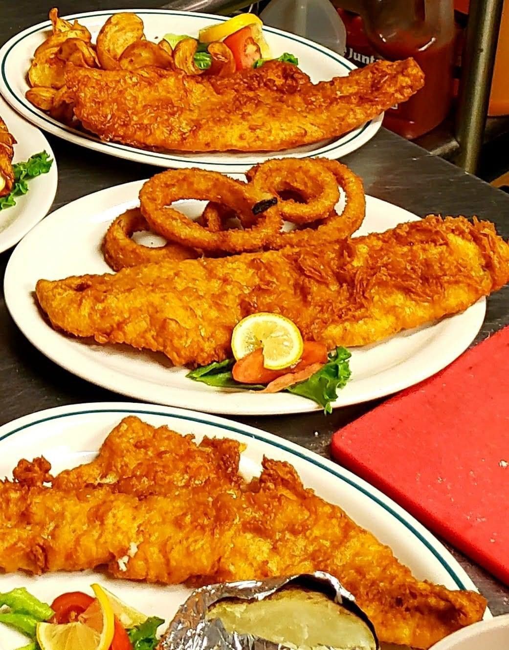 Hitchy's Tavern & Grille 25