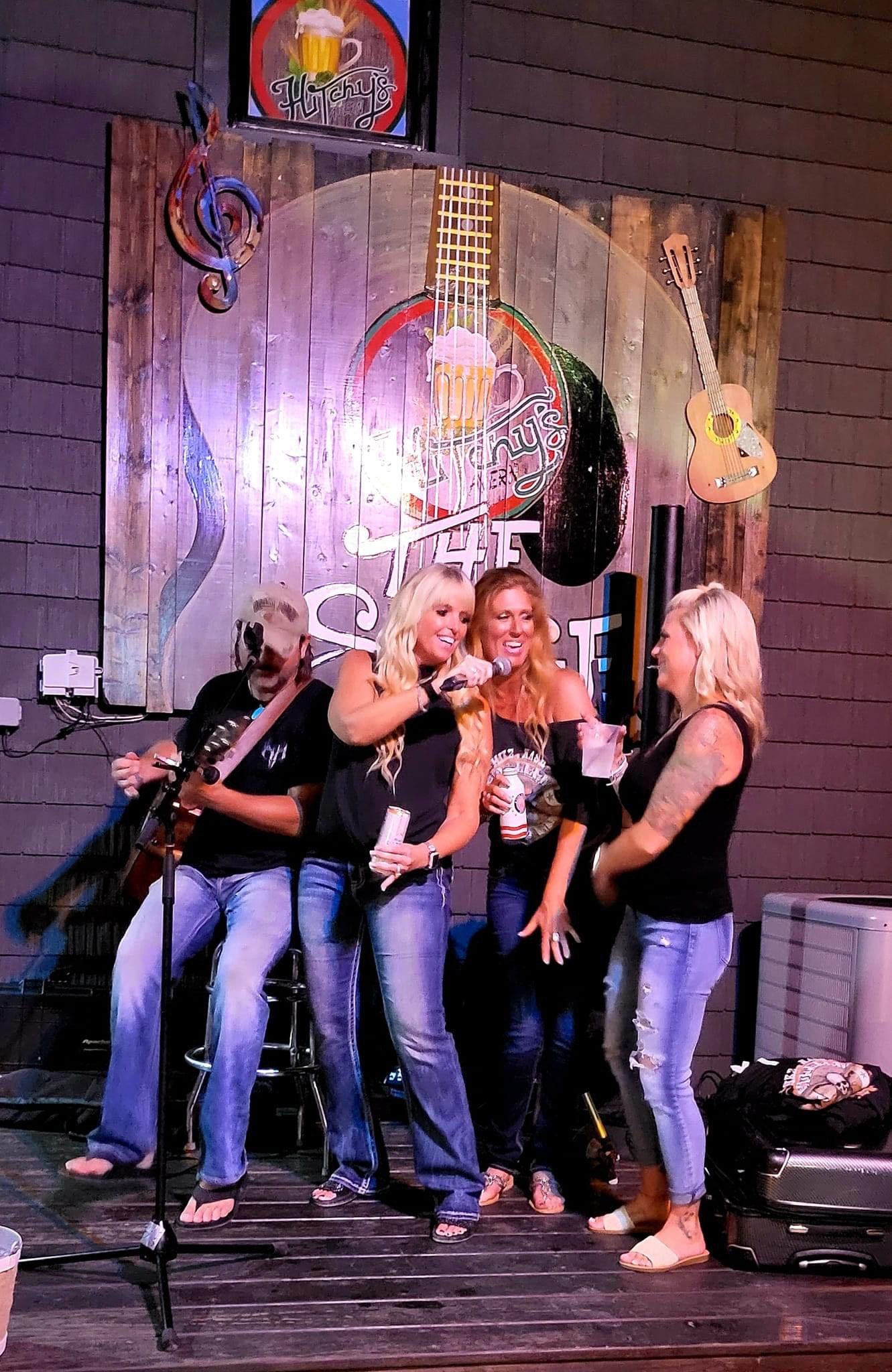 Hitchy's Tavern & Grille 77