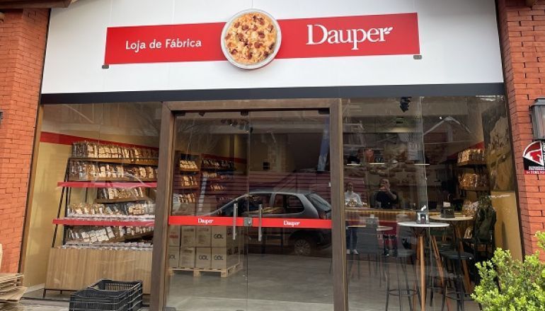 Uma padaria com uma placa que diz dauber
