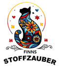 ein Logo für finns Stoffzauber mit einer Katze und Blumen darauf
