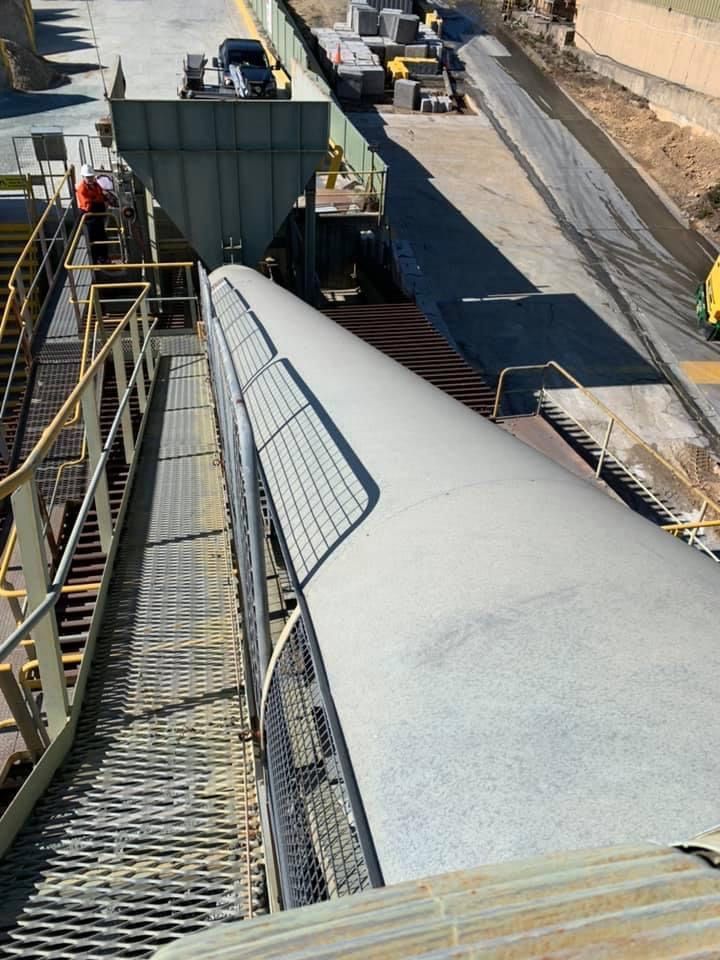 A Restaurant With A Long Counter And A Sign That Says Keno On It — BayCoast Electrical & Control Solutions in Maloneys Beach, NSW