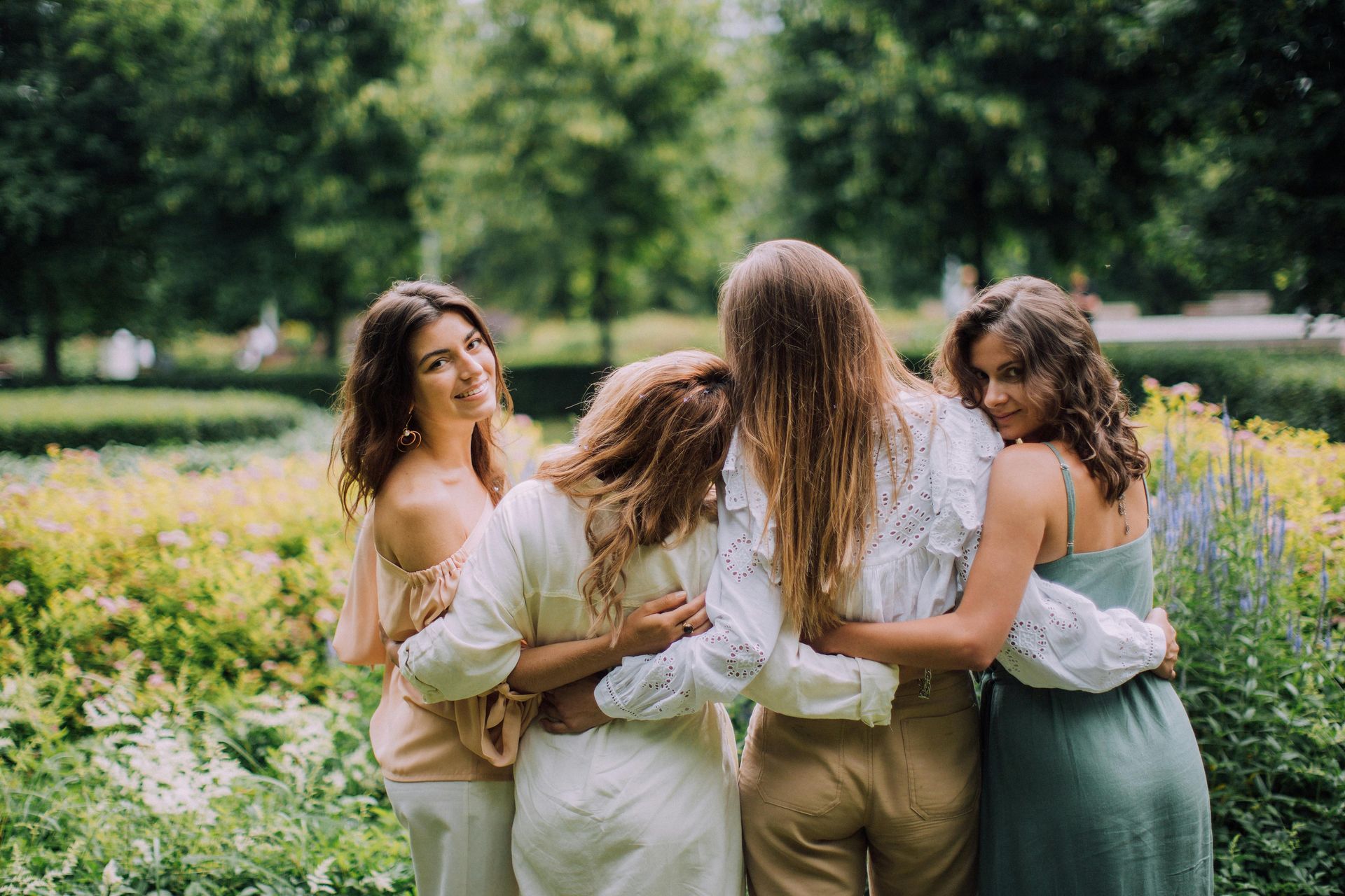 Postpartum Depression Support Groups in Denver: What to Look For and When You Need More