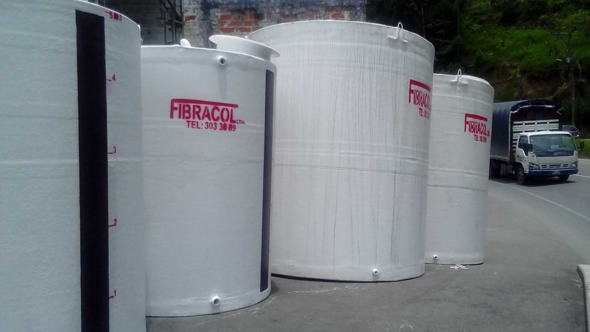 Fibracol Ltda. variedad de tanques de agua