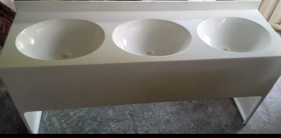 Lavamanos en fibra de vidrio Fibracol S.A.S.