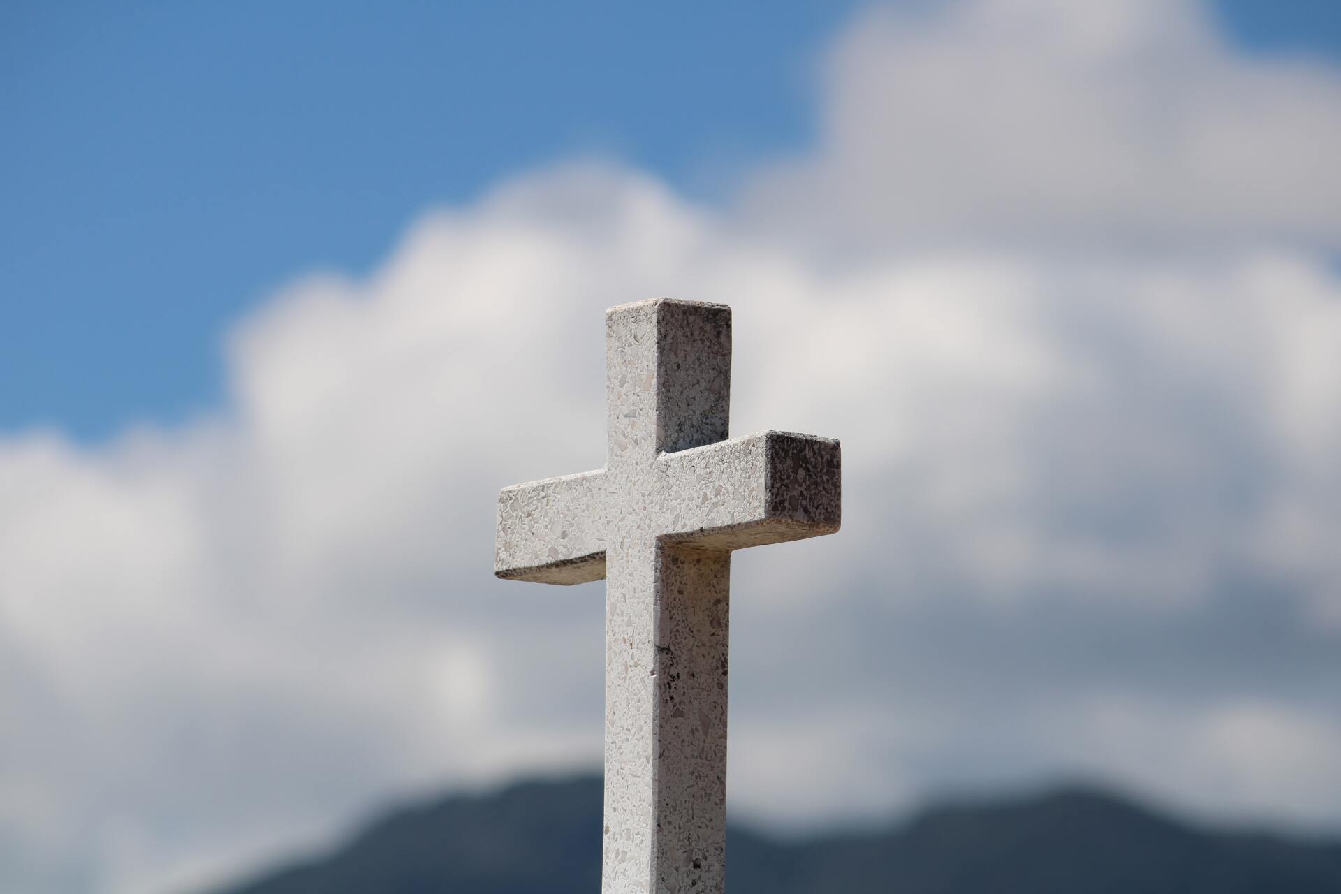 cremation services cross