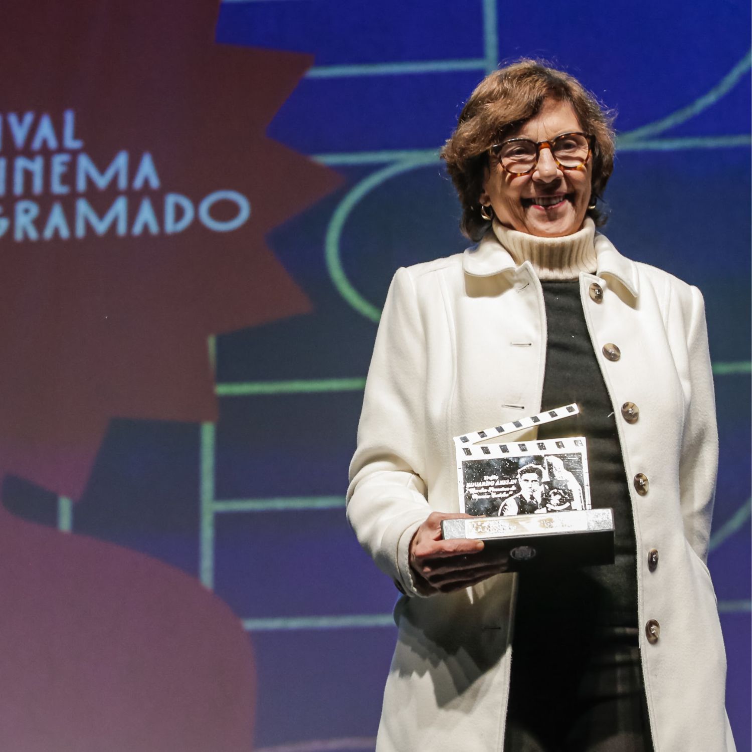 A produtora Mariza Leão foi homenageada com o troféu Eduardo Abelin - Crédito: Edison Vara A produtora Mariza Leão foi homenageada com o troféu Eduardo Abelin - Crédito: Edison Vara