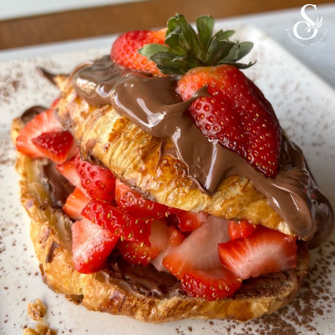 Sobremesa na Sereníssima Panetteria Cafeteria em Gramado