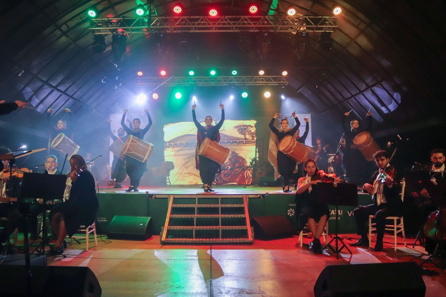 Espetáculo Gaúchos tem assinatura da Darte Entretenimento - Foto: Duda Idalino Espetáculo Gaúchos tem assinatura da Darte Entretenimento - Foto: Duda Idalino