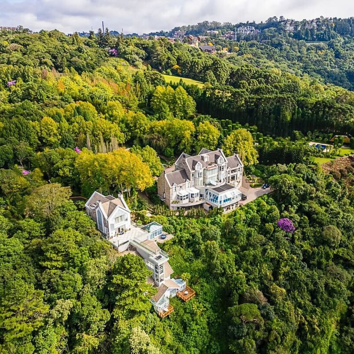 Vista Aérea Castelo Saint Andrews Hotel de Luxo em Gramado Vista Aérea Castelo Saint Andrews Hotel de Luxo em Gramado