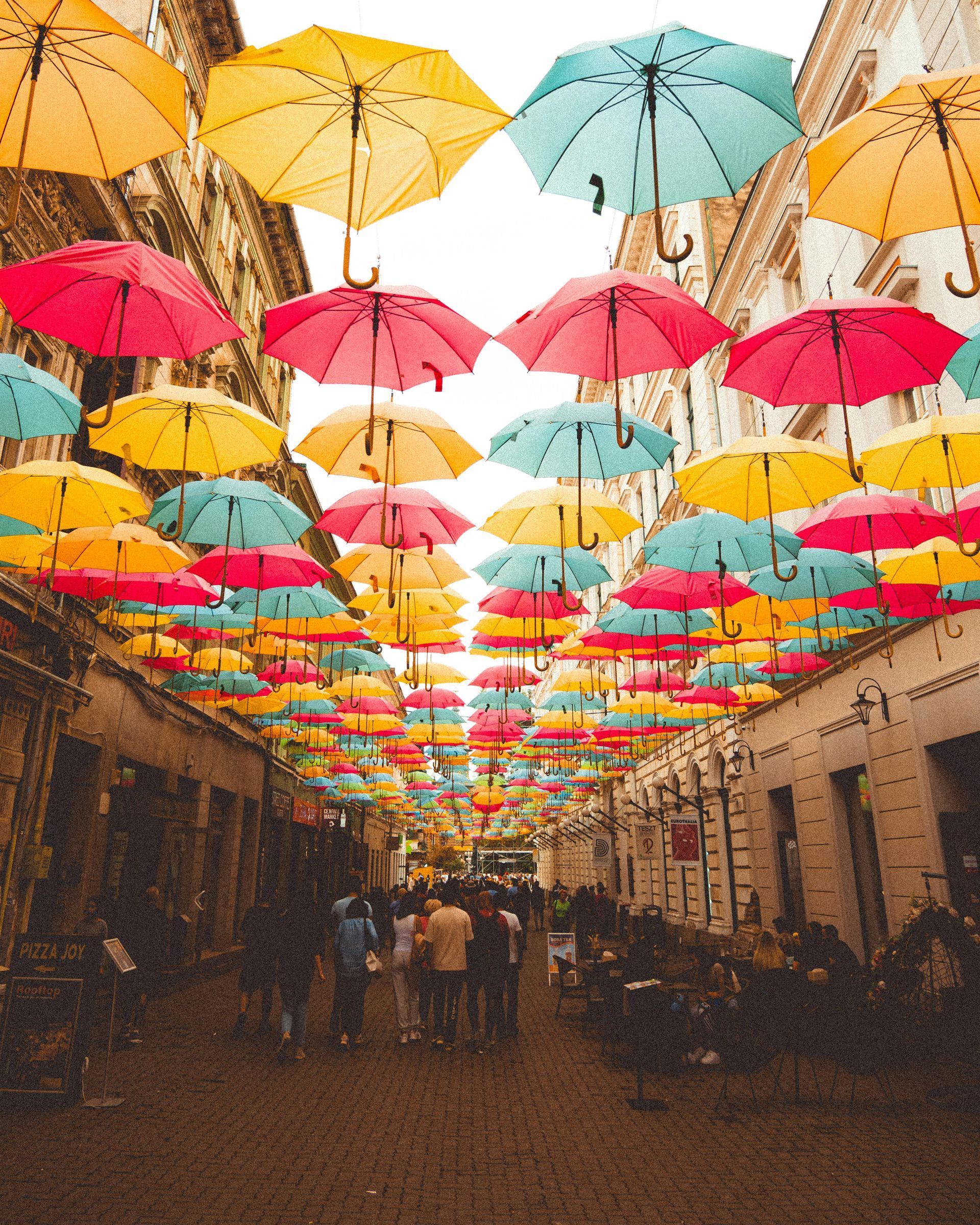 Umbrella insurance policy protecting a Texas homeowner from liability claims beyond standard coverag