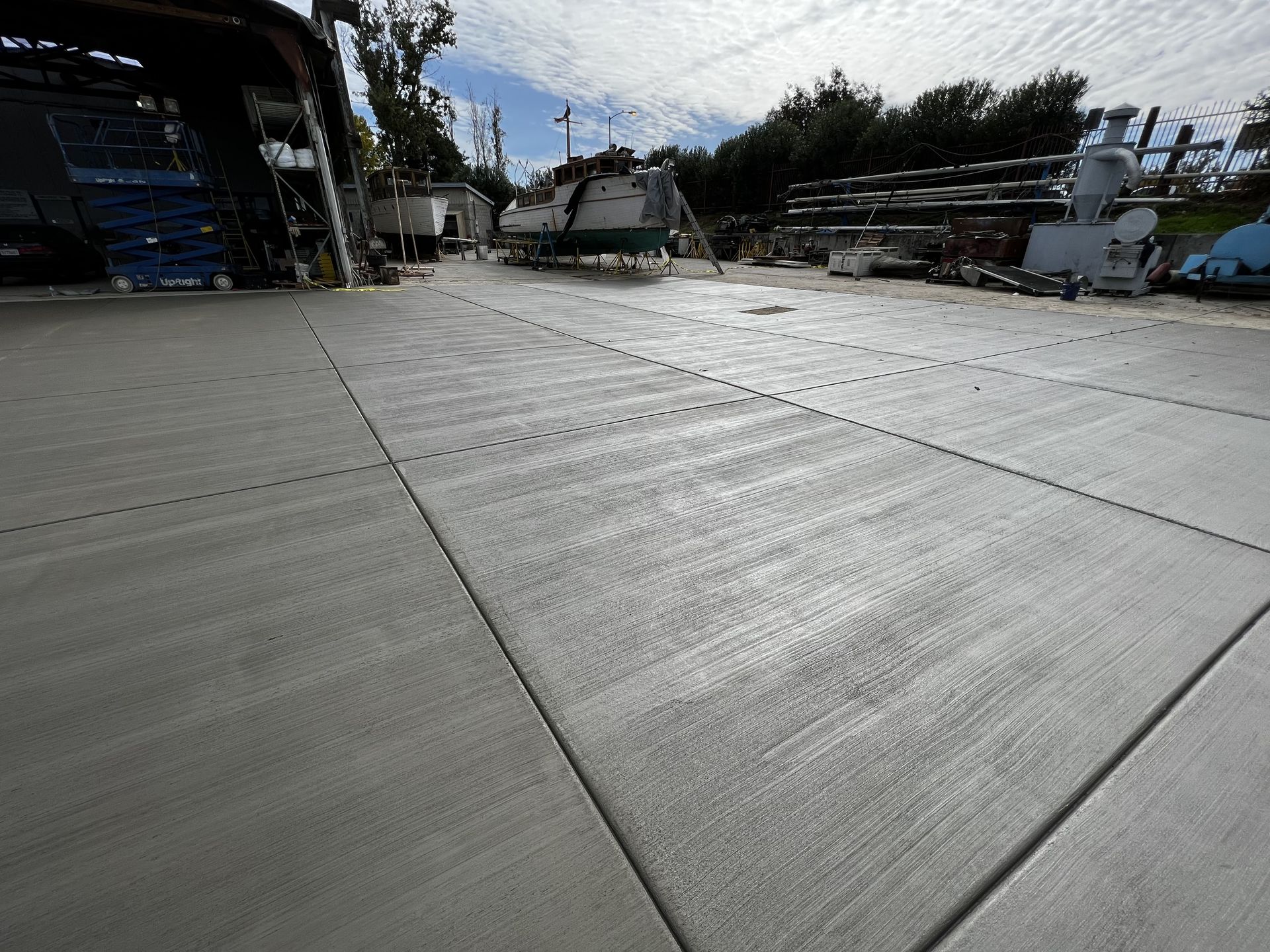 Durable commercial driveway concrete project completed by Stockton concrete specialists
