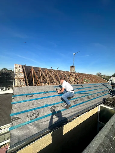 Roofer in Bicester