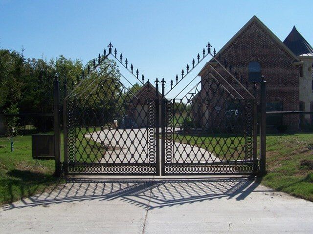 Security gate - Custom gate fabrications in Plano, TX